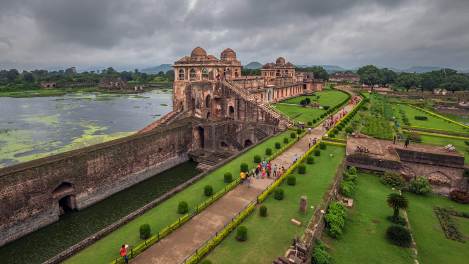 Ujjain – Omkareshwar – Mandu - Maheshwar - Indore